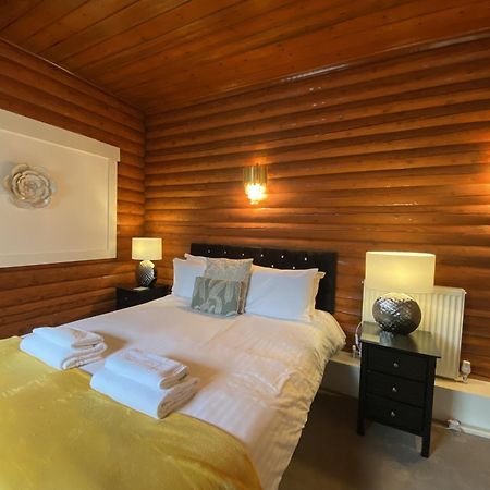 Kaoglen-Grandsuite-Hot Tub-Pitlochry-Dunkeld-Pet Friendly Balnald Exterior photo