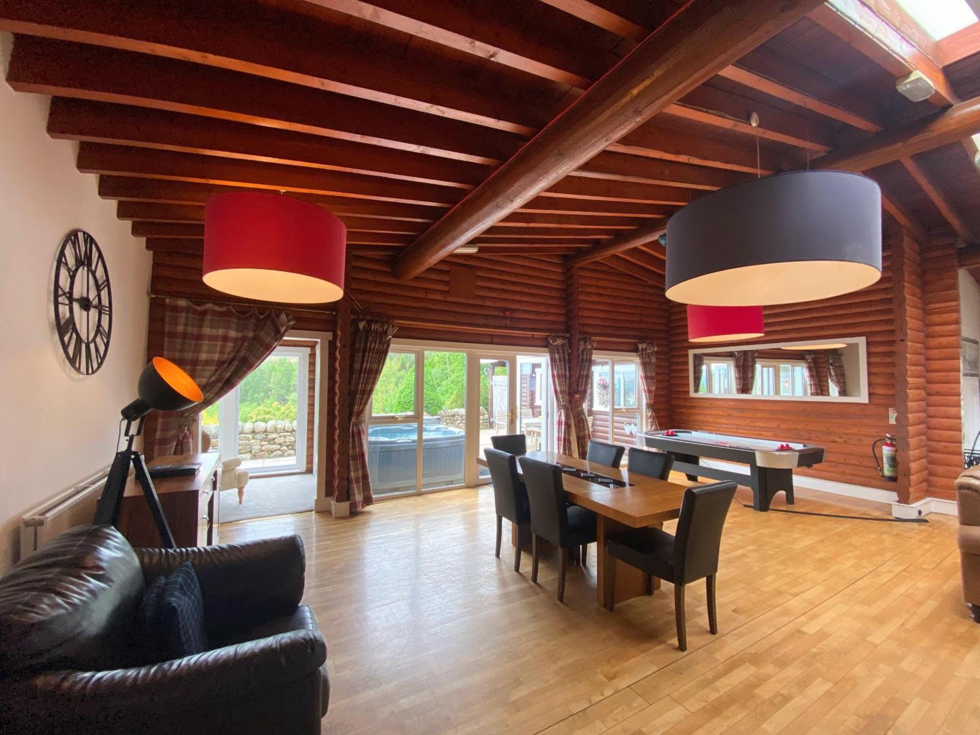 Kaoglen-Grandsuite-Hot Tub-Pitlochry-Dunkeld-Pet Friendly Balnald Exterior photo
