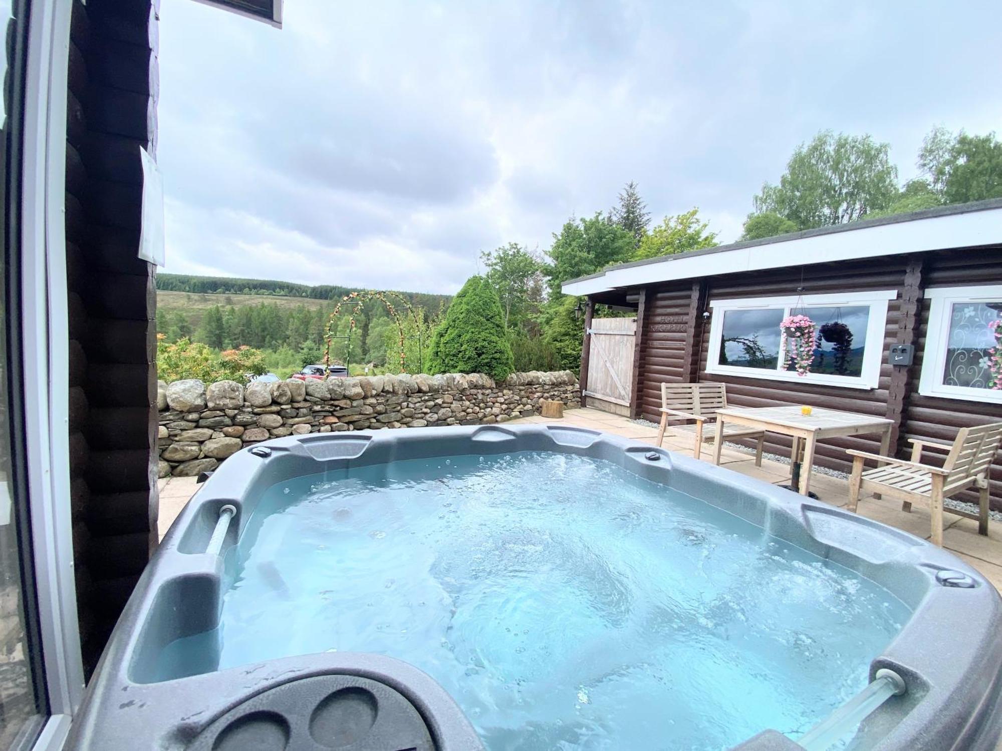 Kaoglen-Grandsuite-Hot Tub-Pitlochry-Dunkeld-Pet Friendly Balnald Exterior photo